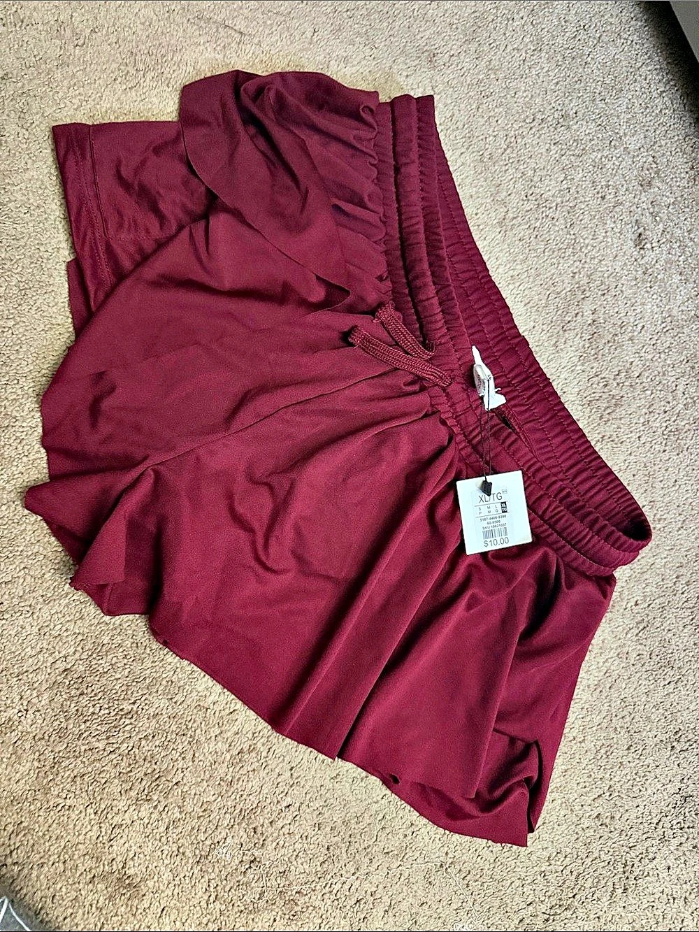 TRUE Athletic Shorts in Red XL NWT